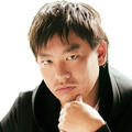 箕輪厚介の《怪獣人間の手懐け方》