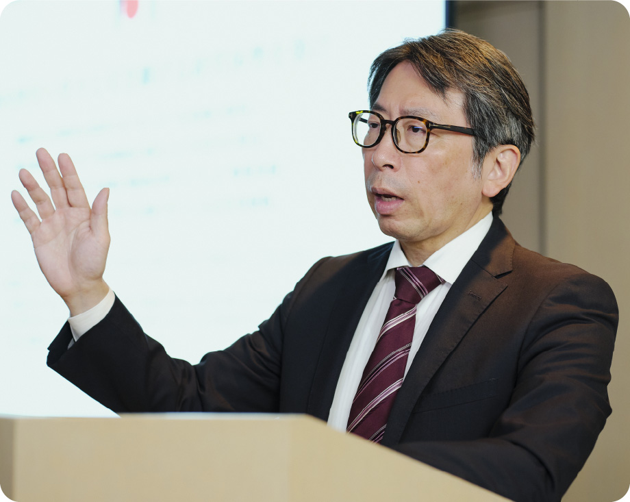 講義中の牟田太陽